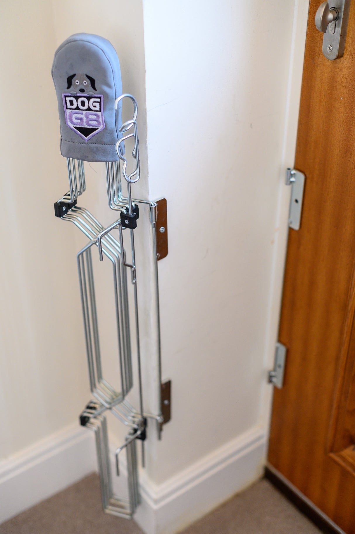 Dog-G8 safety barrier - Front Door