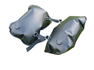 Pair of inflatable withers cushions for use in equine surgery