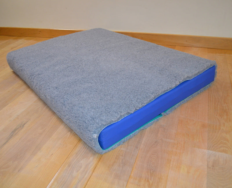 Incontinence Dog Bed with vet fleece loop to absorb liquid  Dogs - Big Dog Bed Company